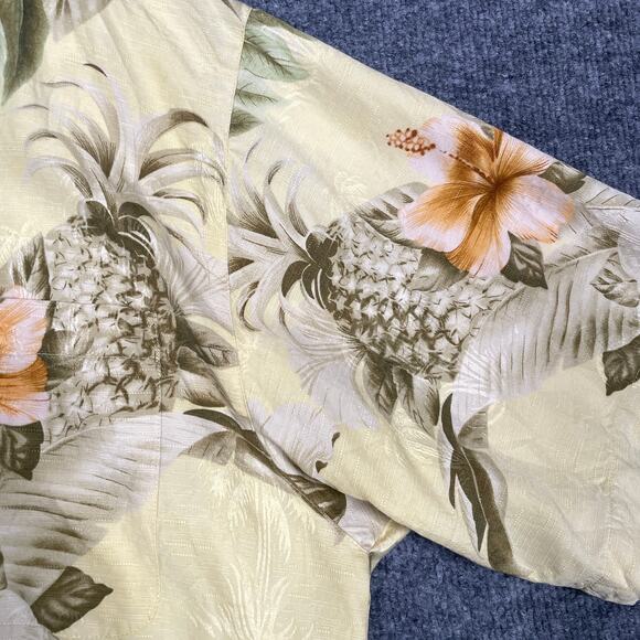 Tommy Bahama Mens Medium Button Up Shirt Yellow Silk Pineapple Floral Print - Picture 4 of 7
